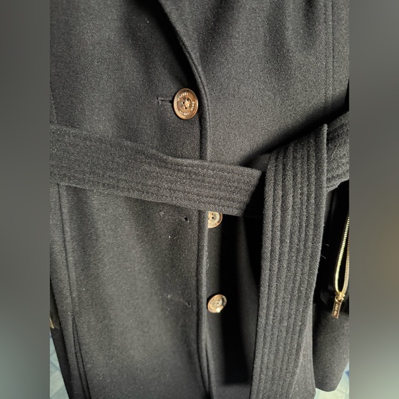 Coat - Picture 10 of 11